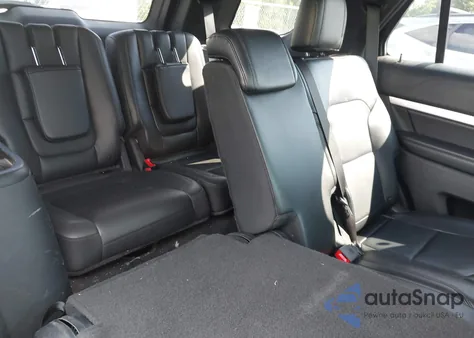 2016 Ford Explorer Xlt z USA, uszkodzony, nr VIN 1FM5K8D89GGB60390